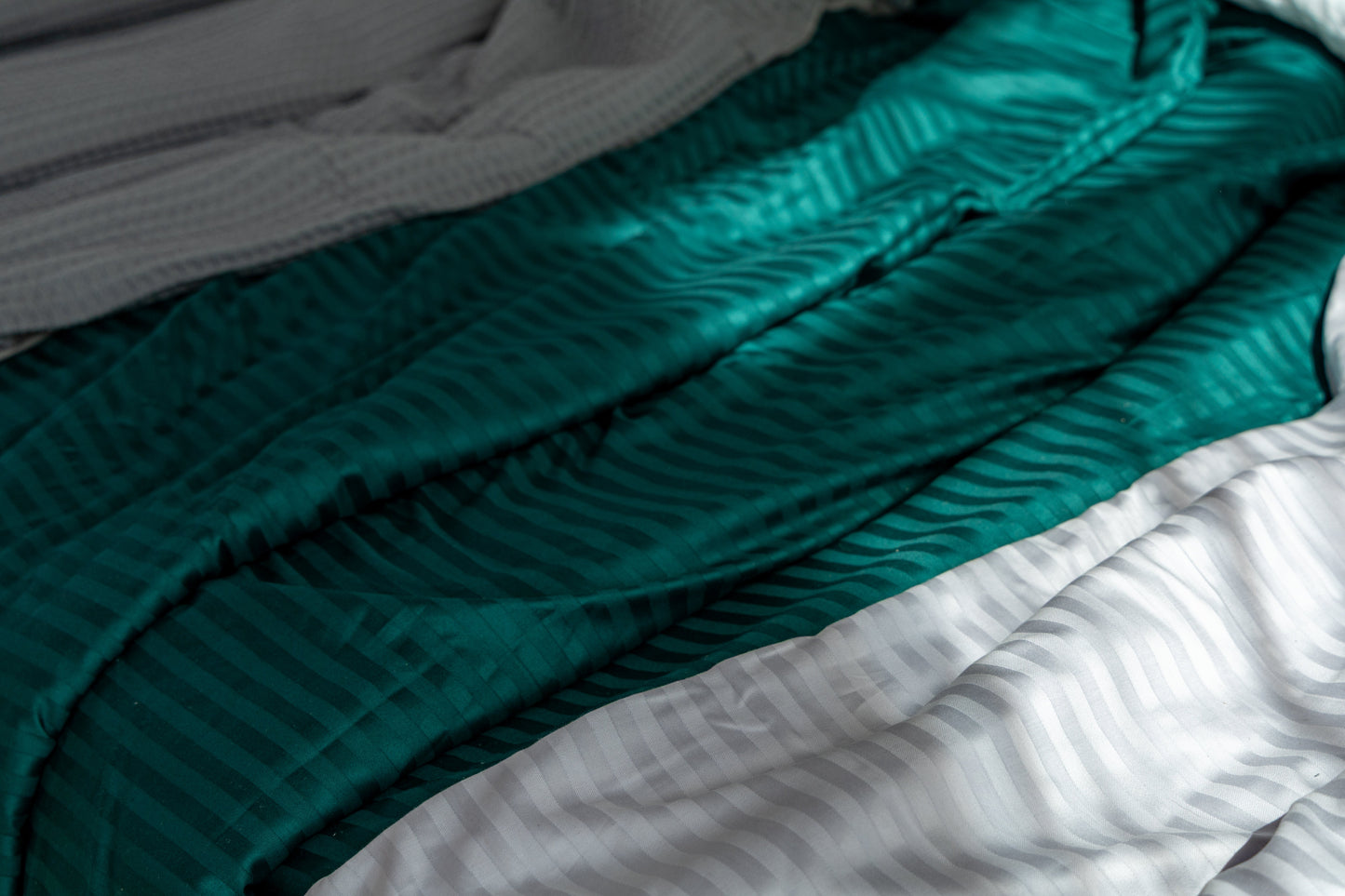 Kołdra obciążeniowa w satynowej poszewce — Comfort Premium