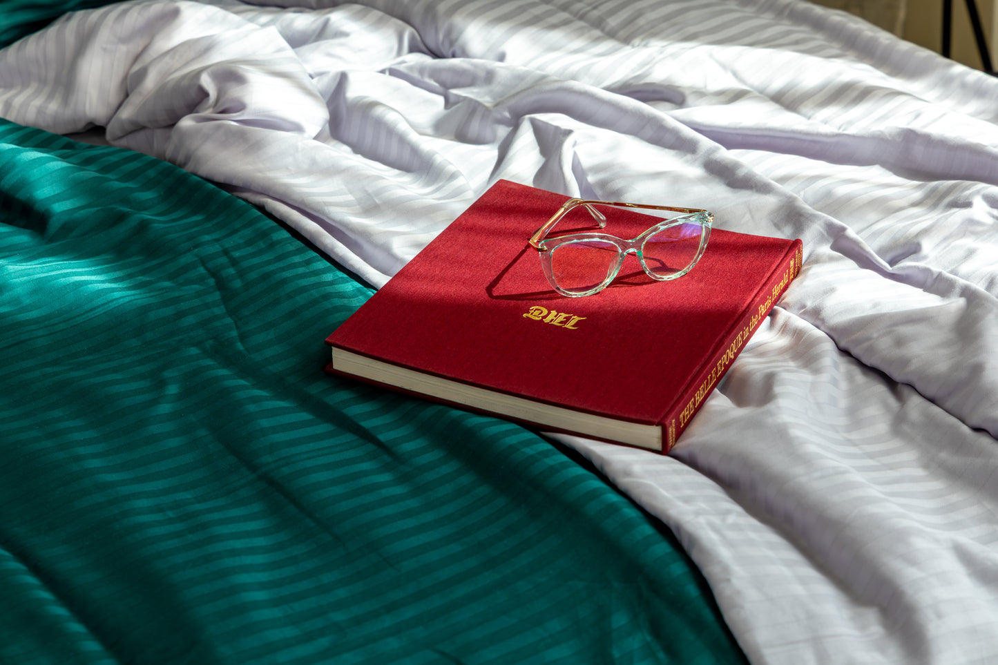 Weighted Blanket with Satin Cover — Premium