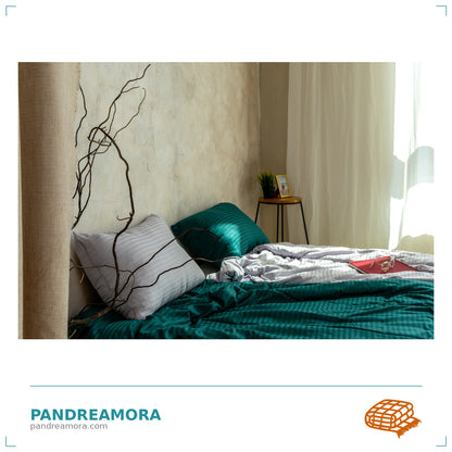 Zielona satynowa kołdra Pandreamora Comfort Premium i Family Premium w przytulnej sypialni z naturalnym światłem
